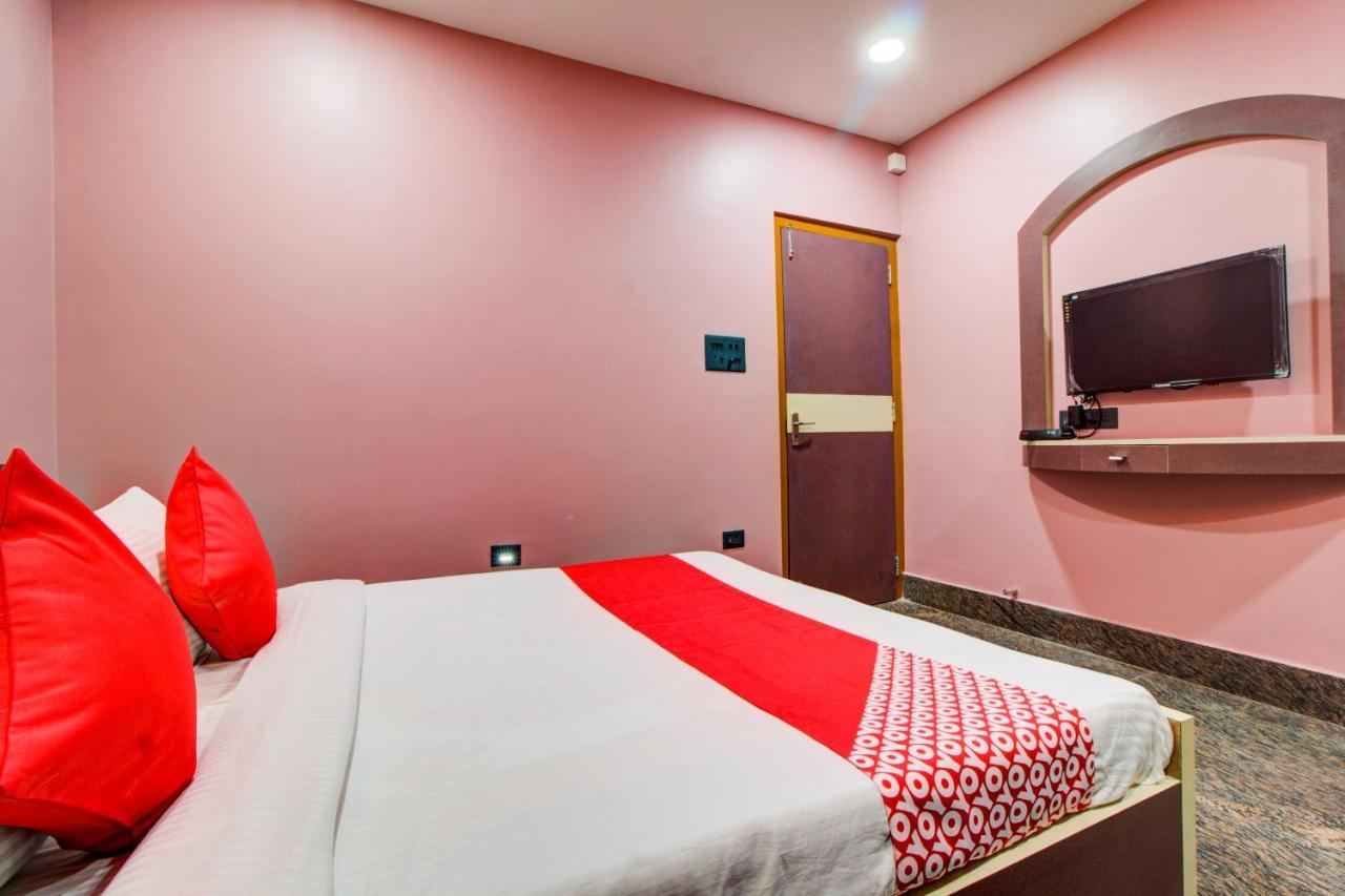 Oyo 16871 Anant Home Stay Шиллонг Экстерьер фото